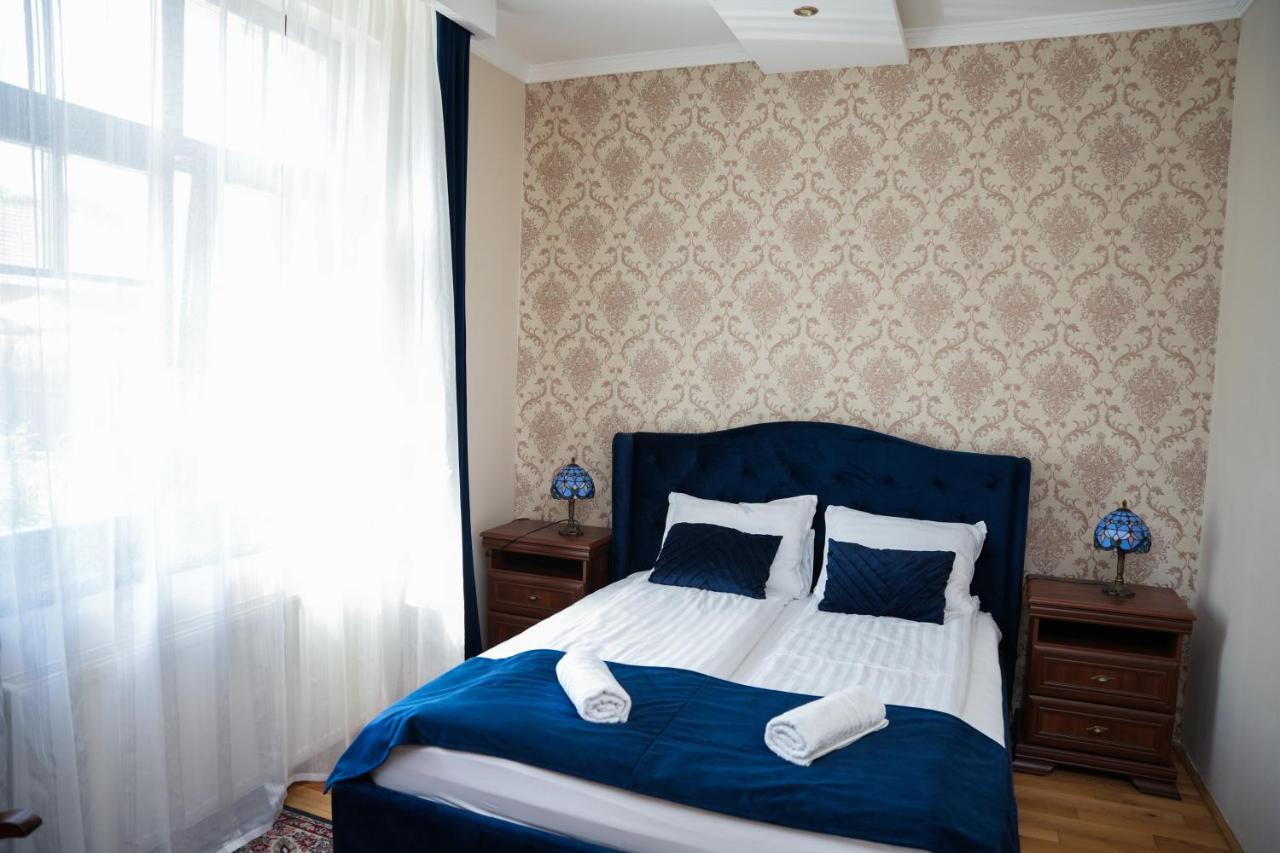 Varkert Deluxe Apartmanhaz ミシュコルツ エクステリア 写真